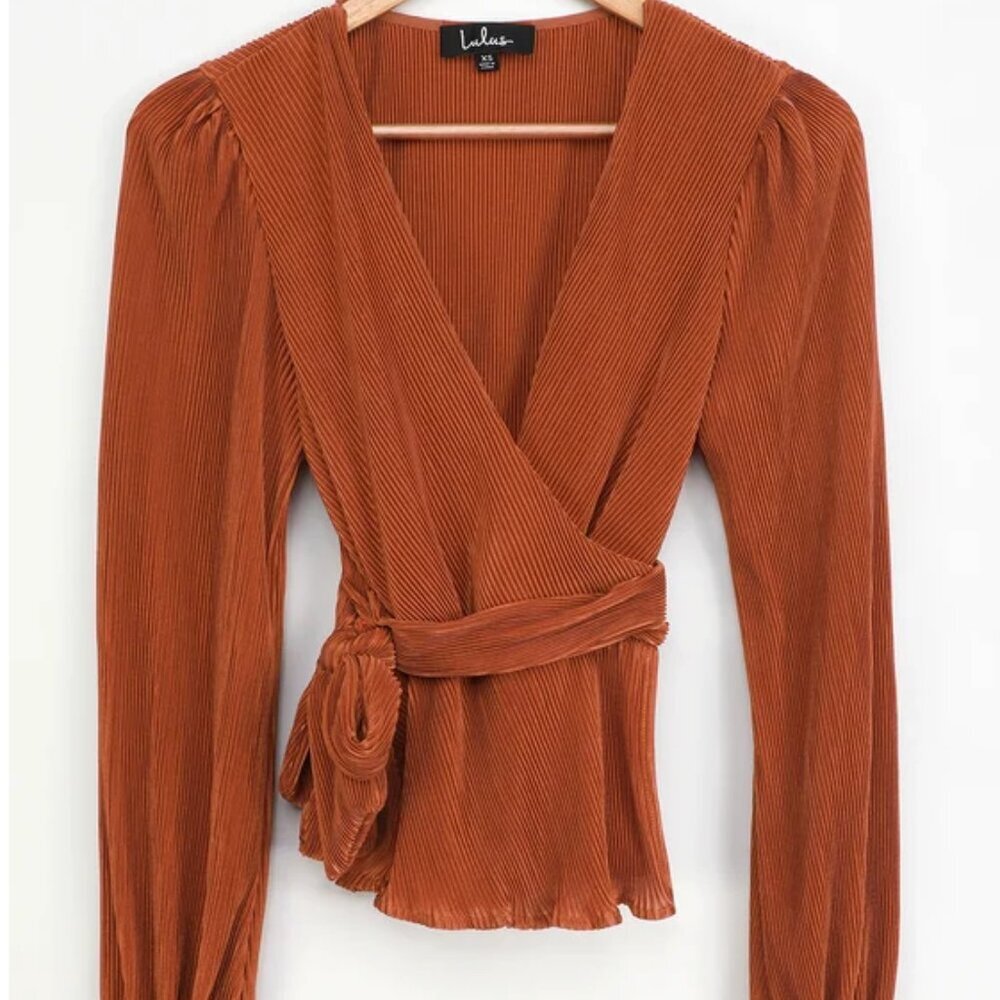 Lulus | Rust Orange Pleated Long Sleeve Wrap Top Size XS Like New